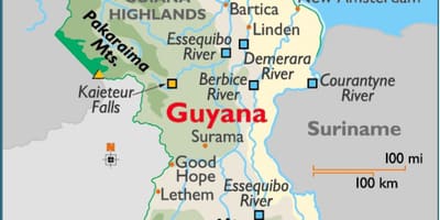 Kaart van Guyana wat bergreekse